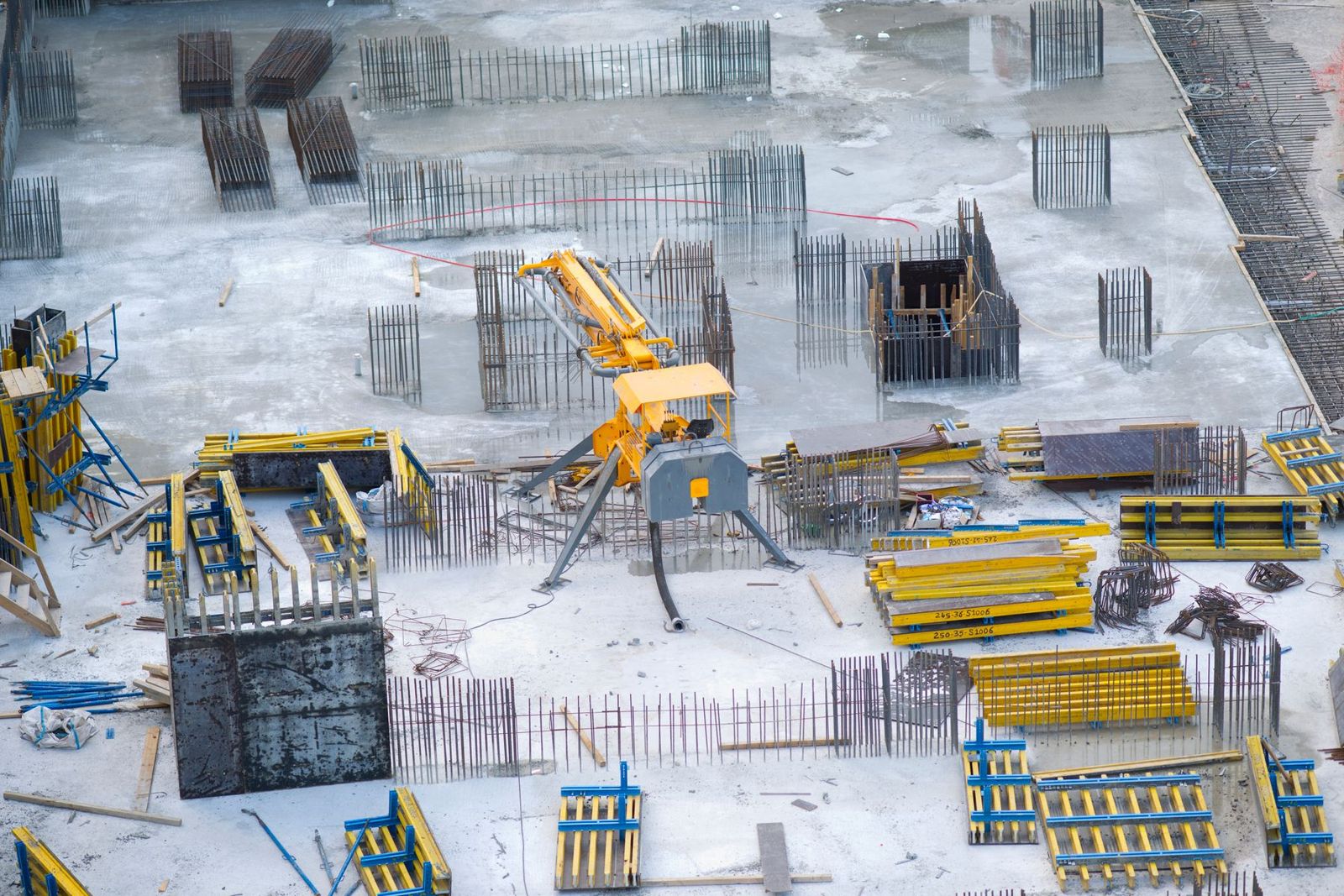 What Construction Management Oversight Covers on the Job Site